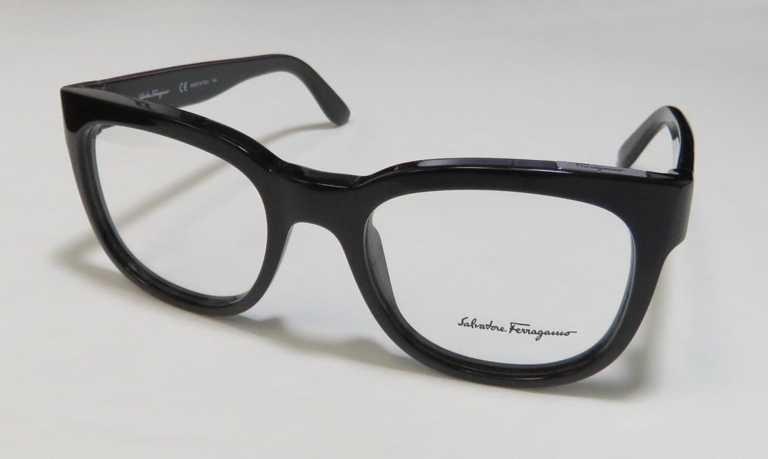 FERRAGAMO 2725 001