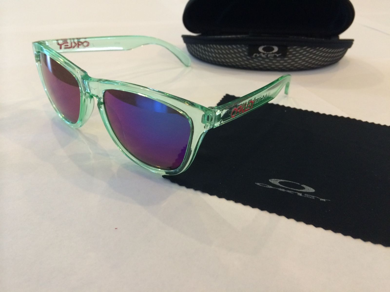 Oakley Frogskins (A) |OO9245-6554| Black Camo w/Prizm Black